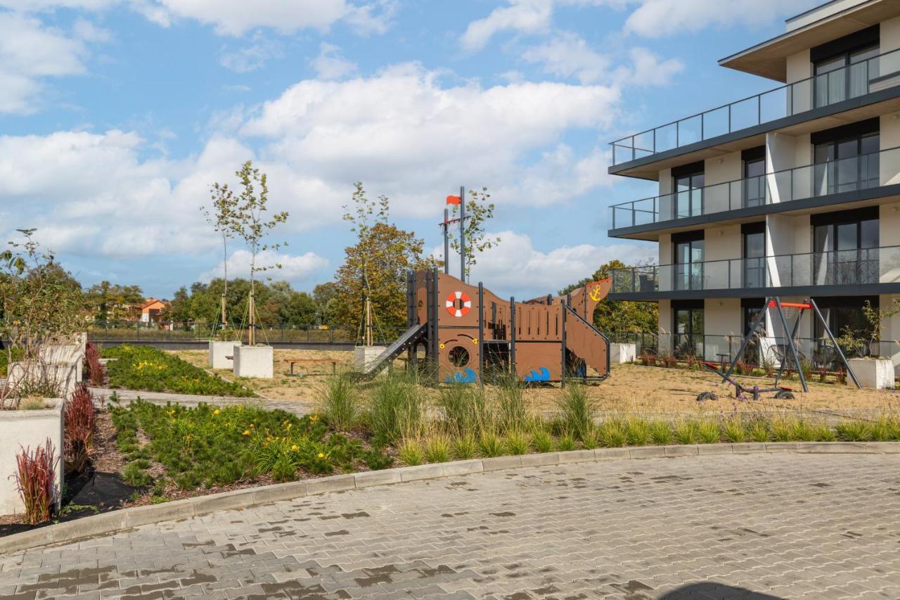 River Side With Balcony By Renters Prestige