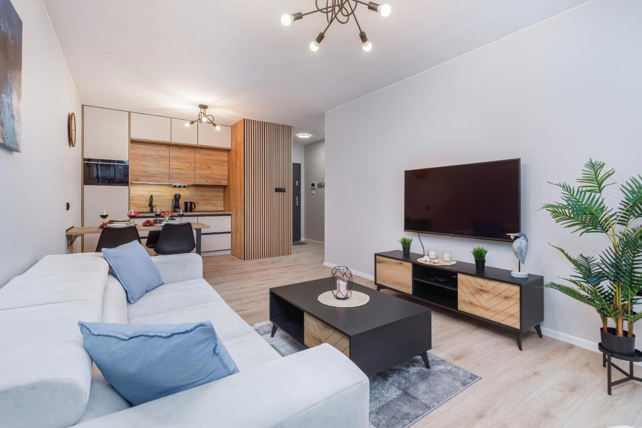 River Side With Balcony By Renters Prestige Apartment Dziwnow