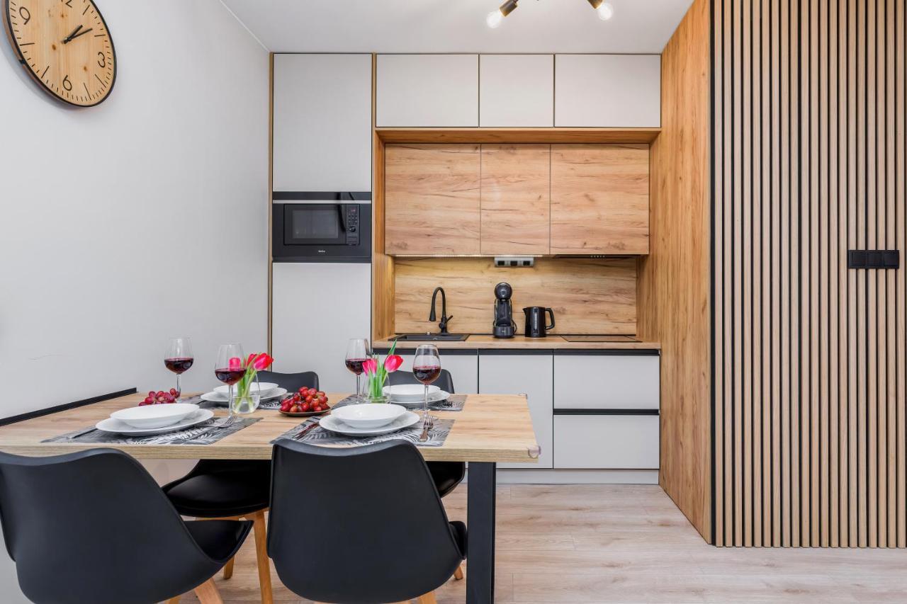 Apartment River Side With Balcony By Renters Prestige